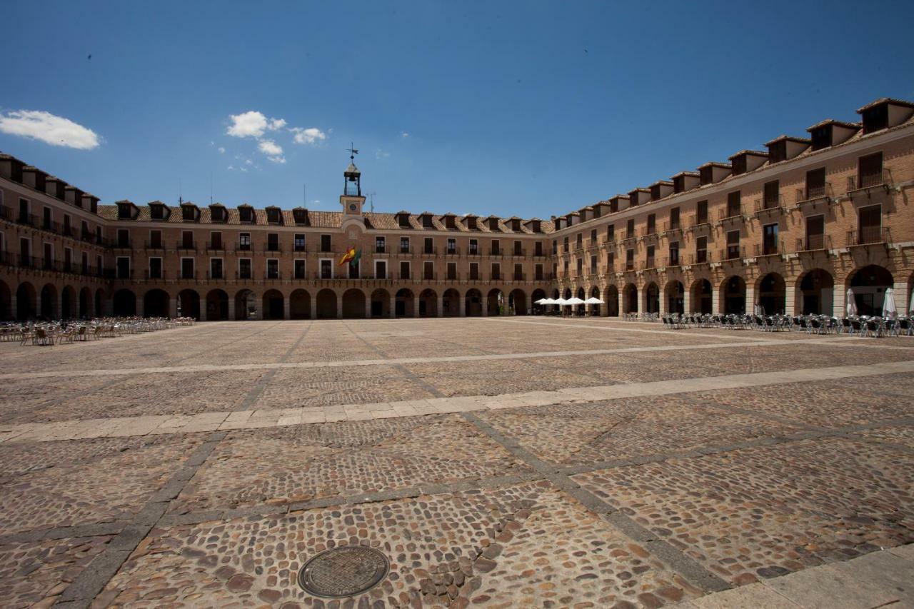 Hotel Plaza Mayor Ocaña Buitenkant foto